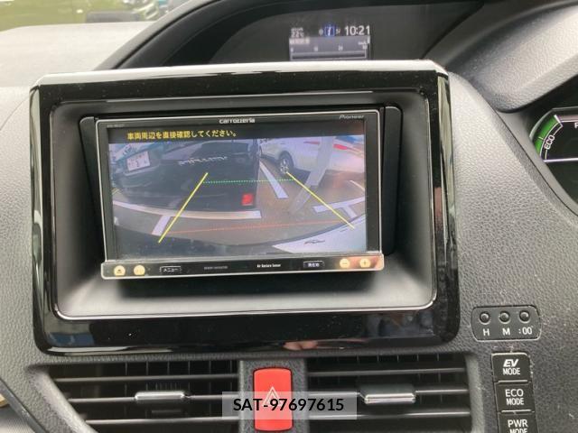 Toyota VOXY HYBRID 2014-04 7331159-22