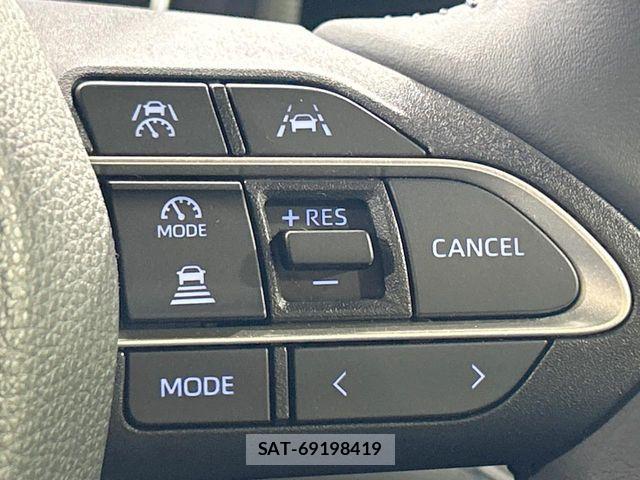 Toyota VOXY HYBRID 2024-03 7331133-5