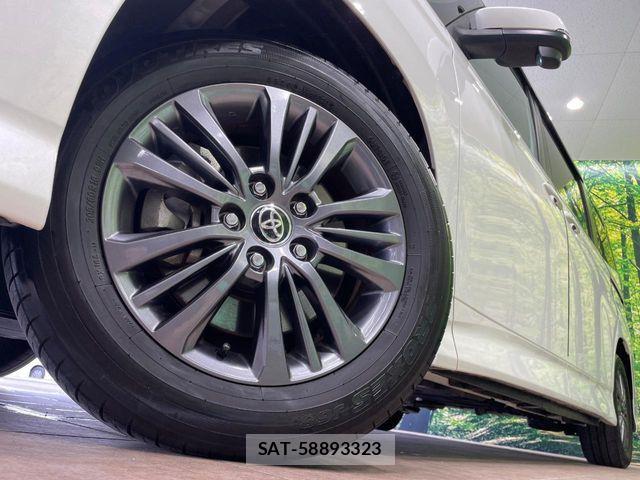 Toyota VOXY HYBRID 2023-02 7331147-12