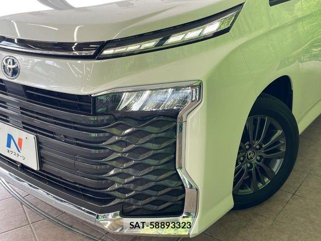 Toyota VOXY HYBRID 2023-02 7331147-13