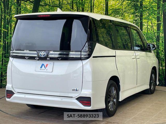 Toyota VOXY HYBRID 2023-02 7331147-17