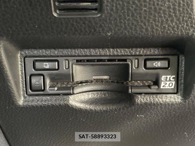 Toyota VOXY HYBRID 2023-02 7331147-7
