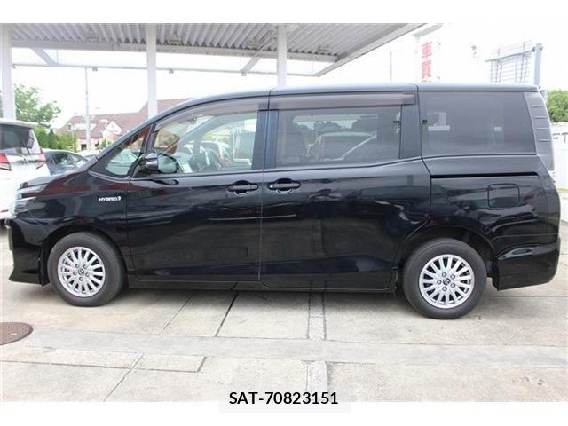 Toyota VOXY HYBRID 2015-03 7331156-9