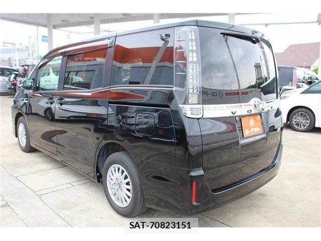 Toyota VOXY HYBRID 2015-03 7331156-10