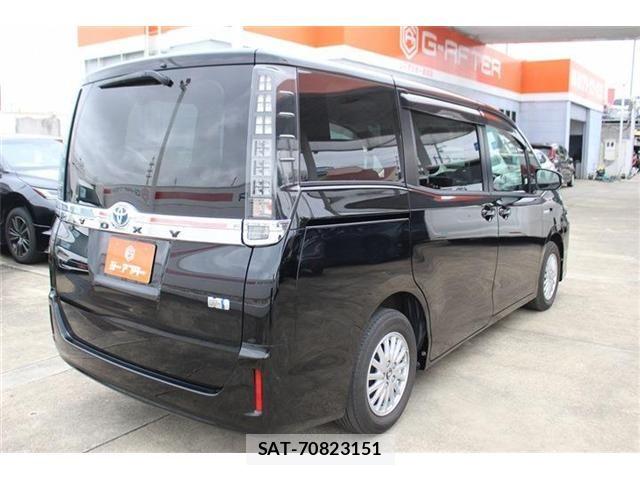 Toyota VOXY HYBRID 2015-03 7331156-12