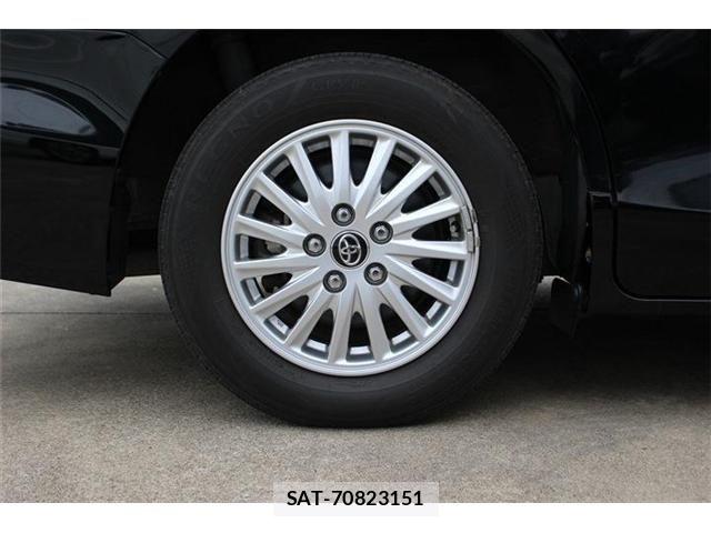 Toyota VOXY HYBRID 2015-03 7331156-15