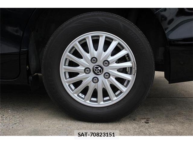 Toyota VOXY HYBRID 2015-03 7331156-16