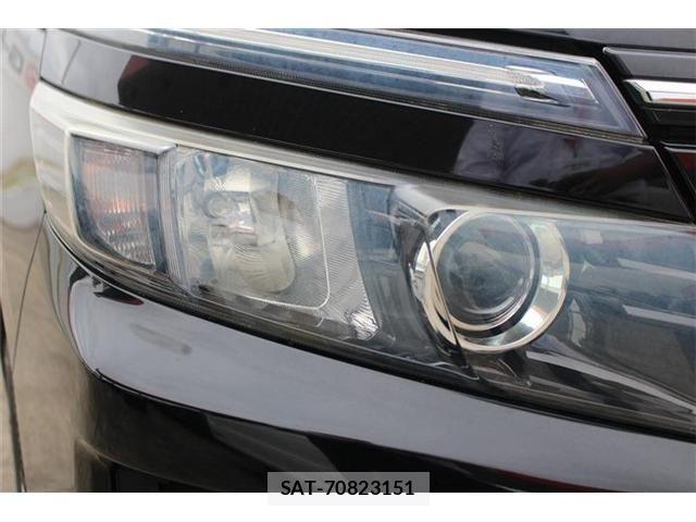Toyota VOXY HYBRID 2015-03 7331156-18