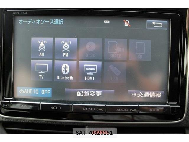 Toyota VOXY HYBRID 2015-03 7331156-2
