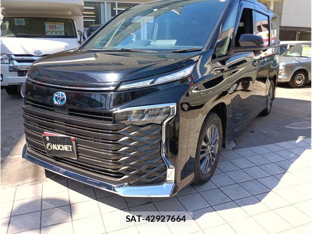 Toyota VOXY HYBRID 2023-05 7331145-0