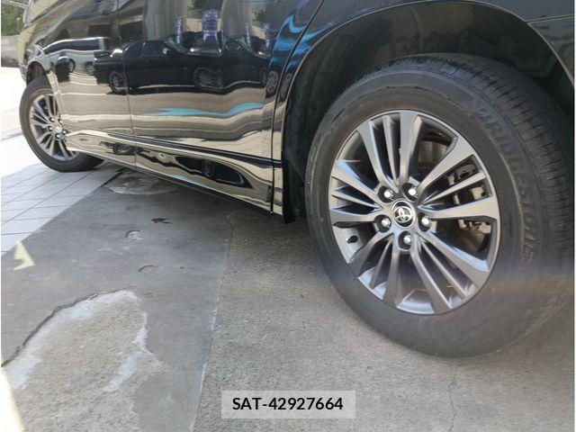 Toyota VOXY HYBRID 2023-05 7331145-3