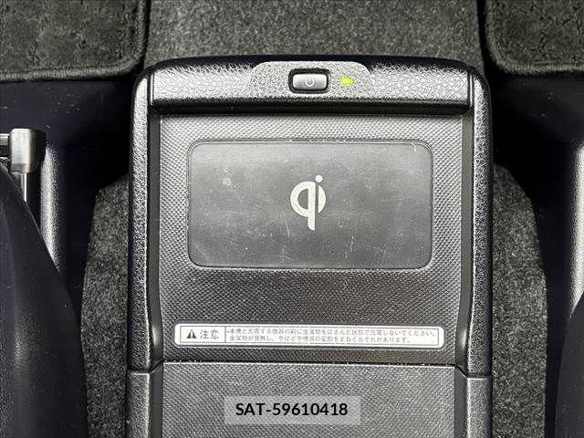 Toyota VOXY HYBRID 2014-07 7331162-6