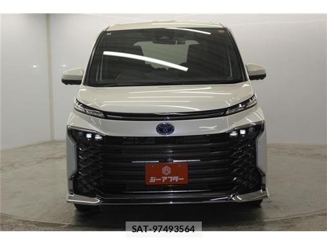Toyota VOXY HYBRID 2022-03 7331148-1