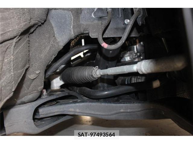 Toyota VOXY HYBRID 2022-03 7331148-19