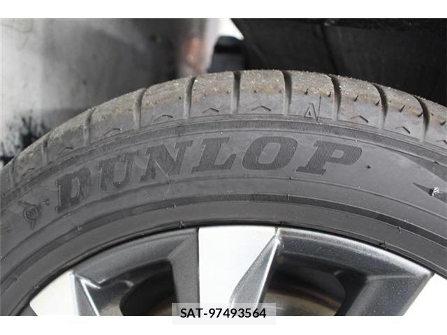 Toyota VOXY HYBRID 2022-03 7331148-20