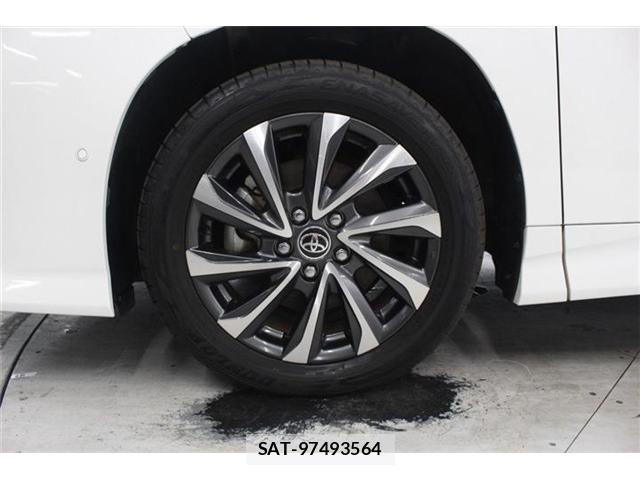 Toyota VOXY HYBRID 2022-03 7331148-23