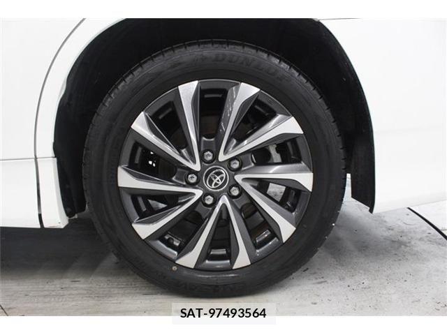 Toyota VOXY HYBRID 2022-03 7331148-24