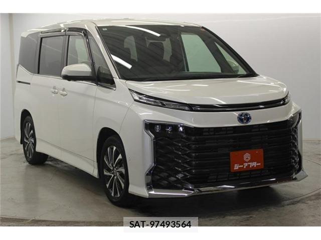 Toyota VOXY HYBRID 2022-03 7331148-2