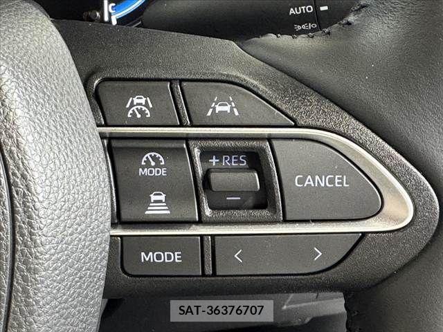 Toyota VOXY HYBRID 2023-06 7331132-25