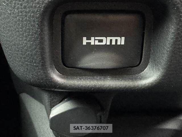 Toyota VOXY HYBRID 2023-06 7331132-29