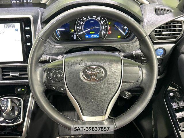 Toyota VOXY HYBRID 2021-07 7331151-11