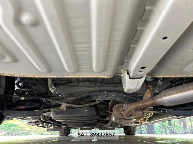 Toyota VOXY HYBRID 2021-07 7331151-19