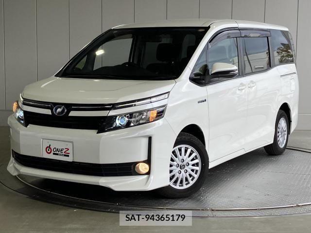 Toyota VOXY HYBRID 2014-03 7331154-0