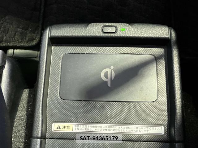 Toyota VOXY HYBRID 2014-03 7331154-10