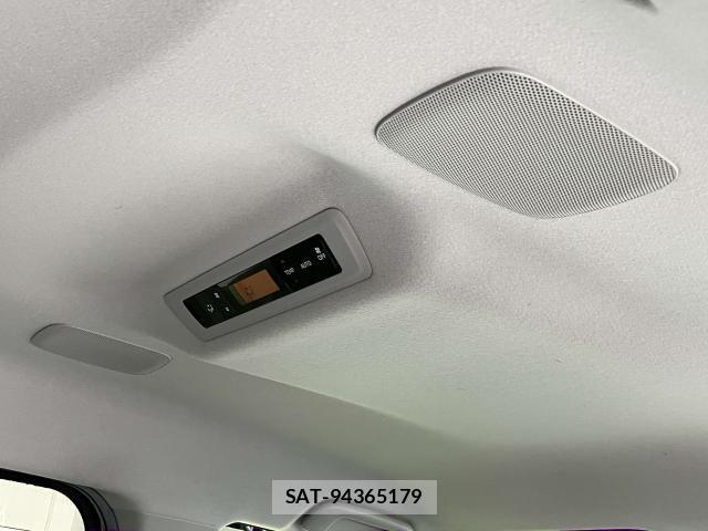 Toyota VOXY HYBRID 2014-03 7331154-19