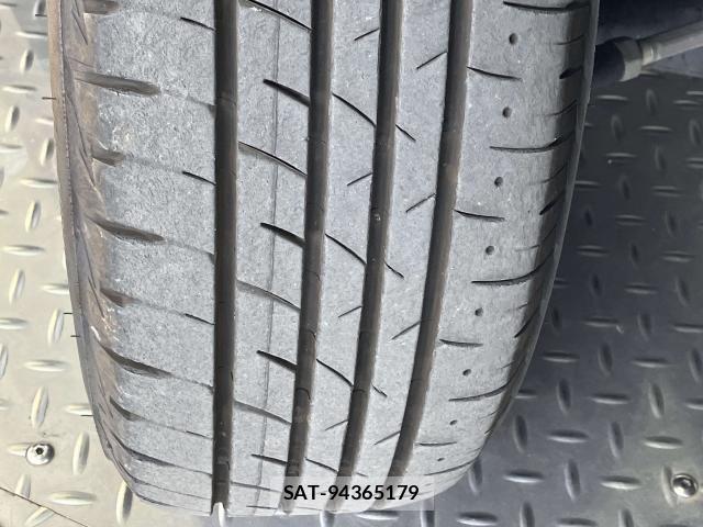 Toyota VOXY HYBRID 2014-03 7331154-23