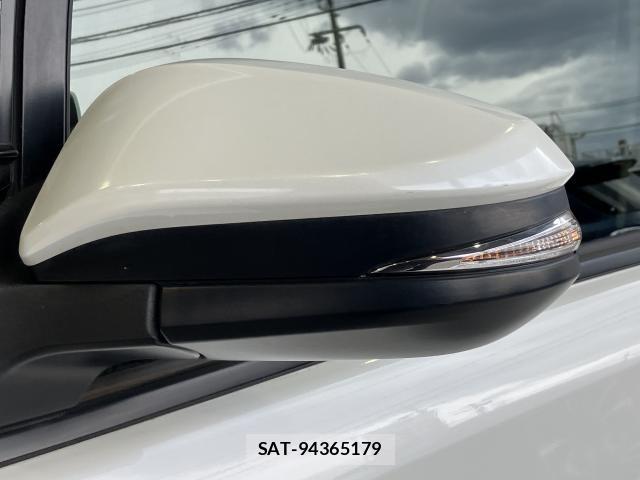 Toyota VOXY HYBRID 2014-03 7331154-4