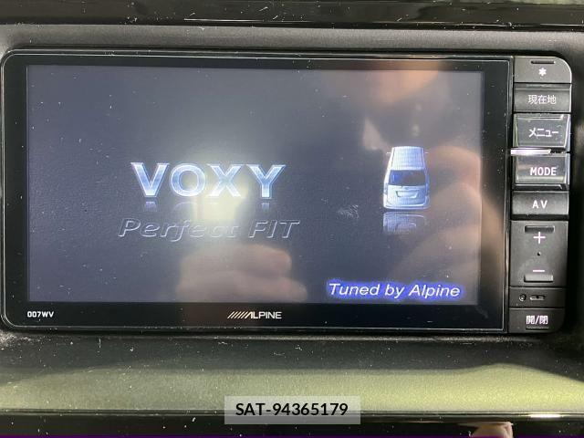 Toyota VOXY HYBRID 2014-03 7331154-6