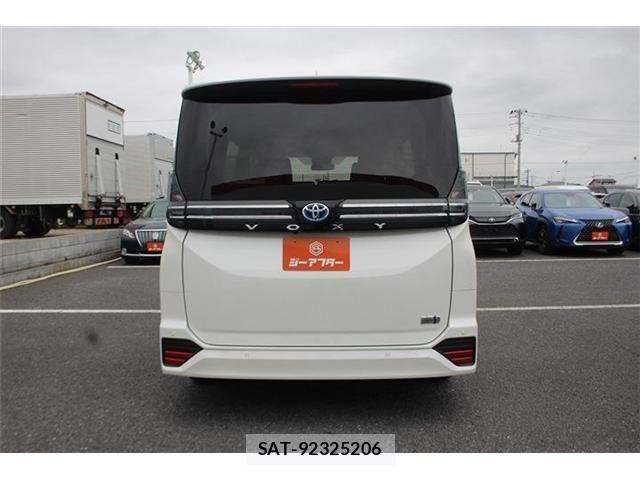 Toyota VOXY HYBRID 2025-05 7331144-9