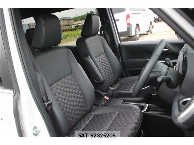Toyota VOXY HYBRID 2025-05 7331144-17