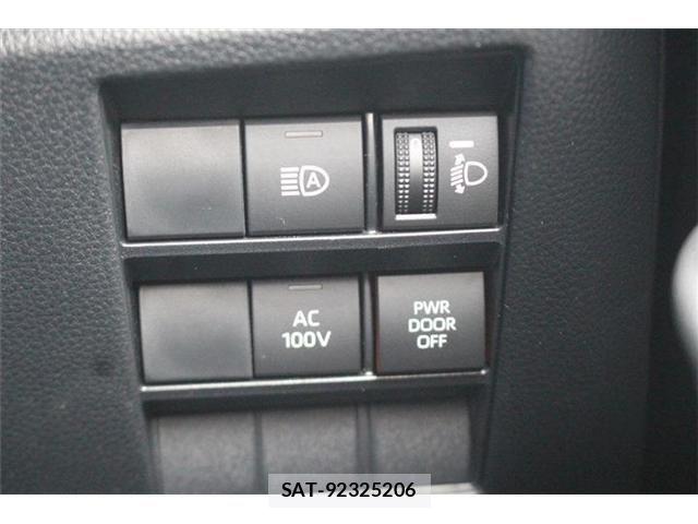 Toyota VOXY HYBRID 2025-05 7331144-23