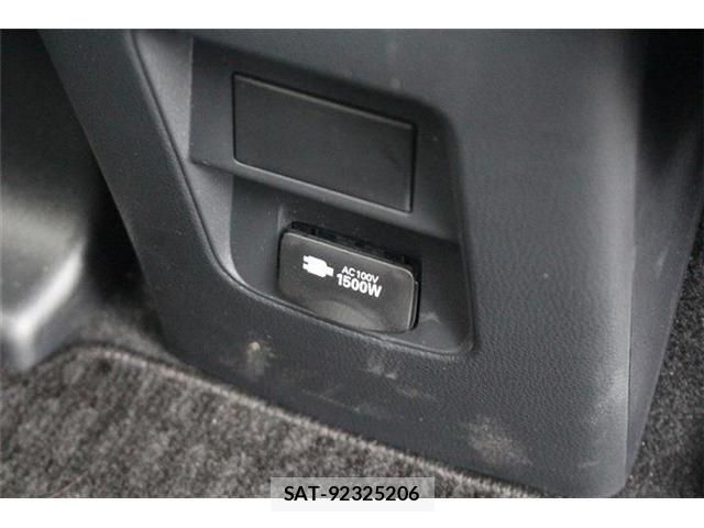 Toyota VOXY HYBRID 2025-05 7331144-24