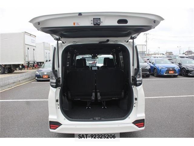 Toyota VOXY HYBRID 2025-05 7331144-28