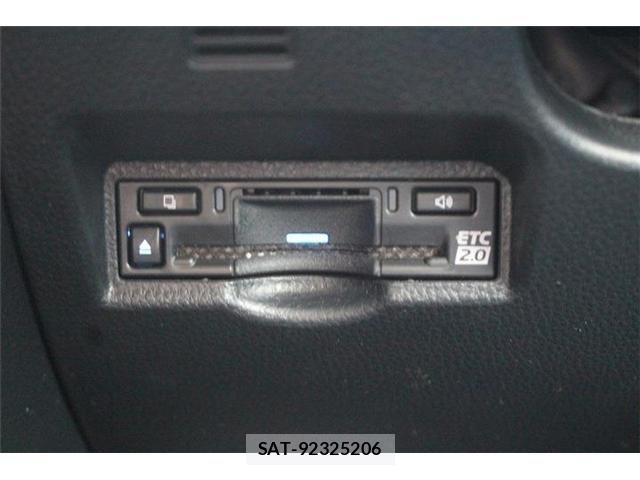 Toyota VOXY HYBRID 2025-05 7331144-5