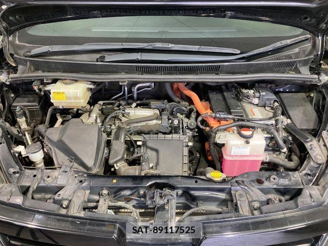 Toyota VOXY HYBRID 2014-06 7331155-17