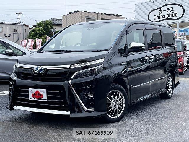 Toyota VOXY HYBRID 2019-05 7331150-0