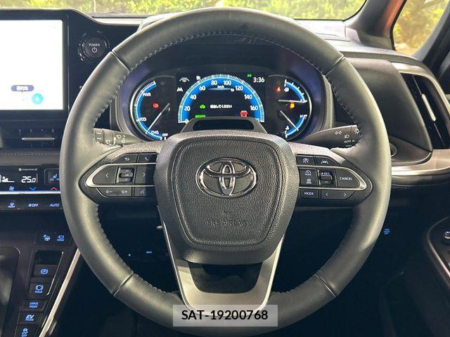 Toyota VOXY HYBRID 2025-06 7331124-11