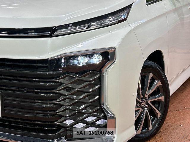 Toyota VOXY HYBRID 2025-06 7331124-12
