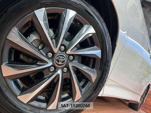 Toyota VOXY HYBRID 2025-06 7331124-13