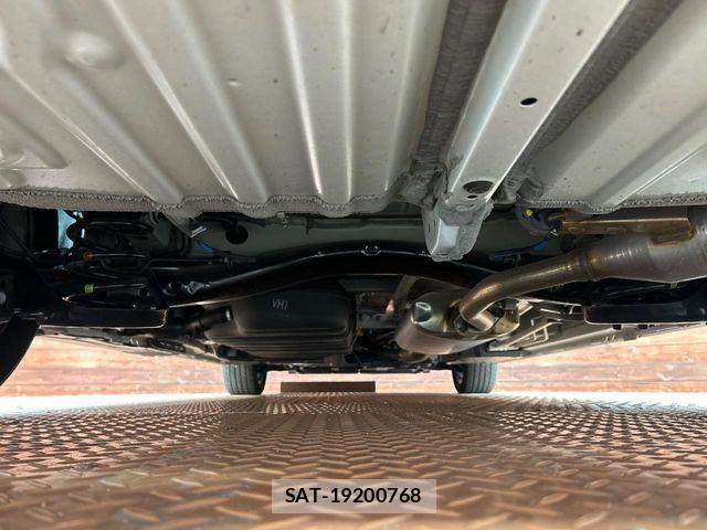 Toyota VOXY HYBRID 2025-06 7331124-18