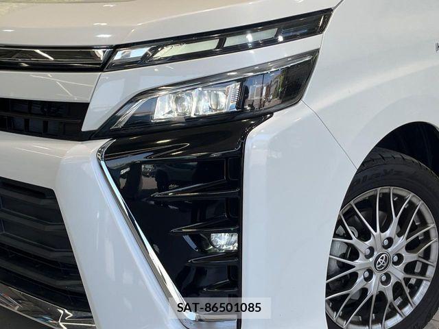 Toyota VOXY HYBRID 2017-07 7331152-12