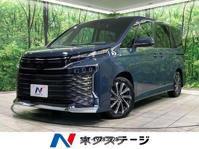 Toyota VOXY HYBRID 2022-09 7331126-0