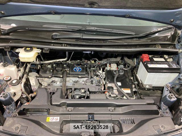Toyota VOXY HYBRID 2022-09 7331126-17