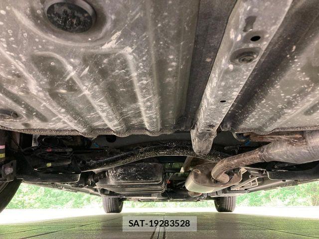 Toyota VOXY HYBRID 2022-09 7331126-18