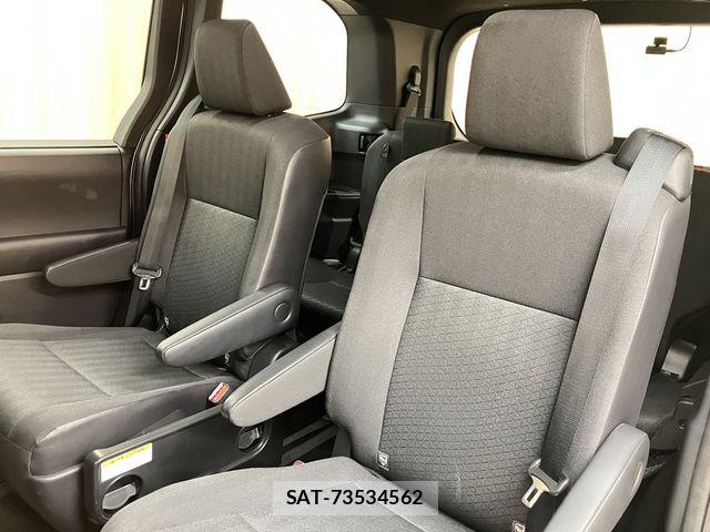 Toyota VOXY HYBRID 2023-02 7331149-20