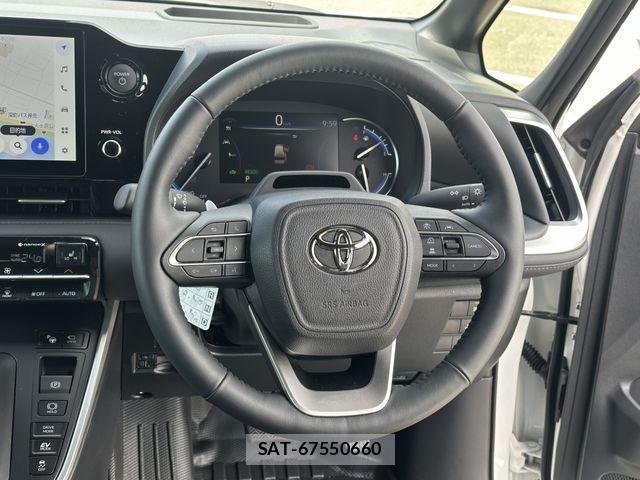 Toyota VOXY HYBRID 2025-09 7331125-12